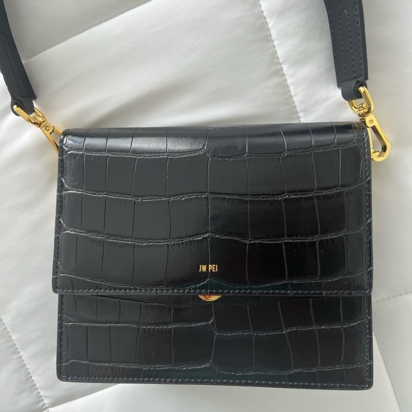 JW PEI mini flap - Picture 2 of 7